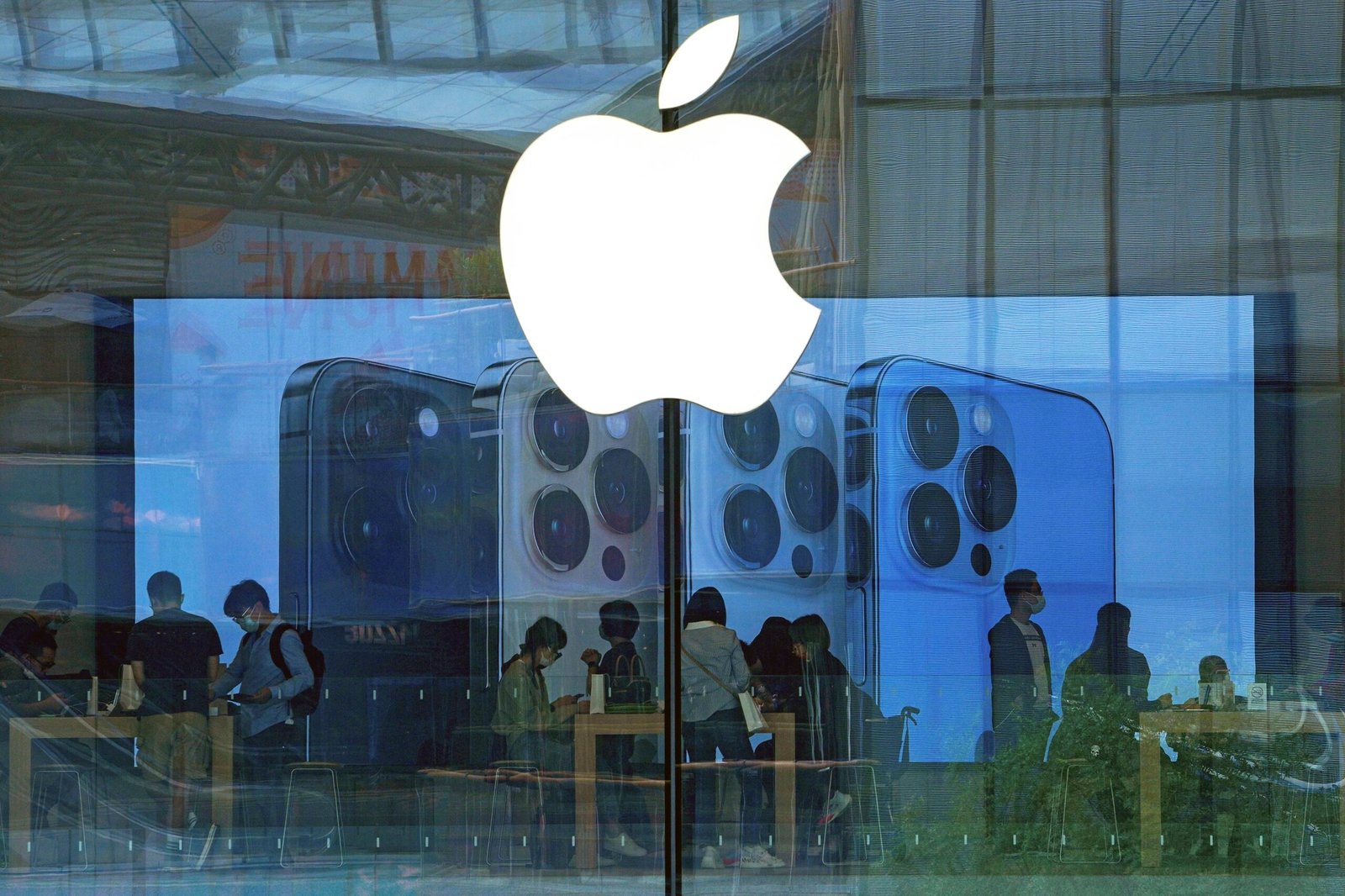 Apple Reduces App Store Commissions in China: A Silent Strategy Shift